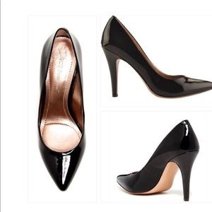 BCBGeration  blackbpatent leather pumps